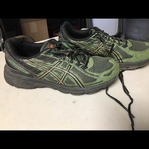 Men’s Asics gel venture 7 used size 9 1/2